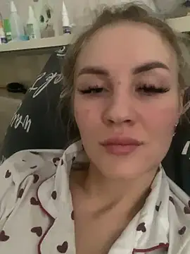 Snapshot of DreamGirl-777 chatting on 8, 2, 2025 DreamGirl-777 online show from 8, 2, 2025