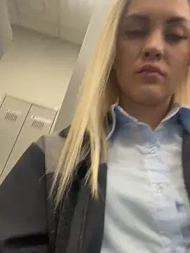 Snapshot of DreamGirl-777 chatting on 18, 3, 2025 DreamGirl-777 online show from 18, 3, 2025