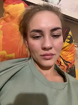 Snapshot of DreamGirl-777 chatting on 9, 9, 2025 DreamGirl-777 online show from 9, 9, 2025