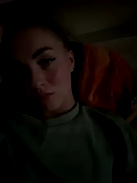 Snapshot of DreamGirl-777 chatting on 17, 9, 2025 DreamGirl-777 online show from 17, 9, 2025