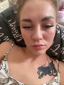 Snapshot of DreamGirl-777 chatting on 4, 10, 2025 DreamGirl-777 online show from 4, 10, 2025