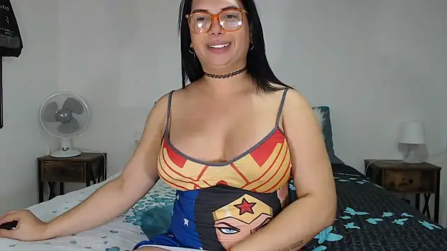 Snapshot of flowerdirtty chatting on 6, 6, 2026 flowerdirtty online show from 6, 6, 2026