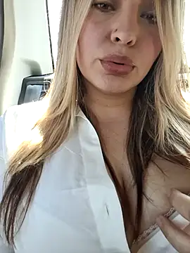 Valentina St online show from 1, 2, 2025