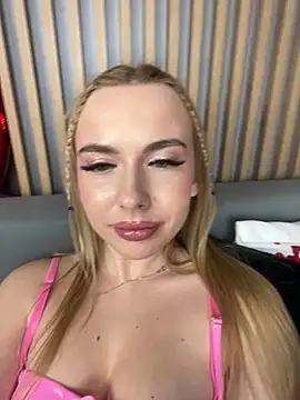 Nicole blonde0 online show from 24, 2, 2025