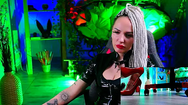 MonicaMaxwel online show from 17, 3, 2025