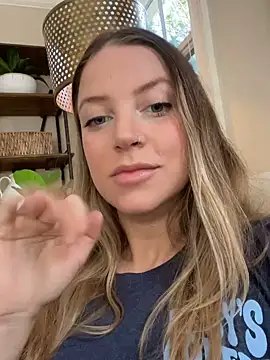 molly witha chance online show from 30, 1, 2025