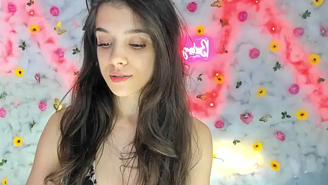 Snapshot of BabyAylin chatting on 14, 1, 2025 BabyAylin online show from 14, 1, 2025
