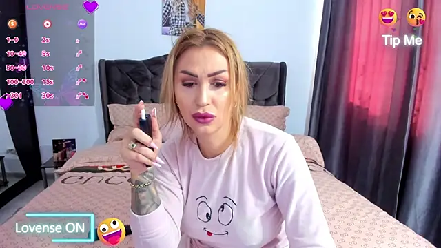 GlossyDiamondX online show from 22, 2, 2026