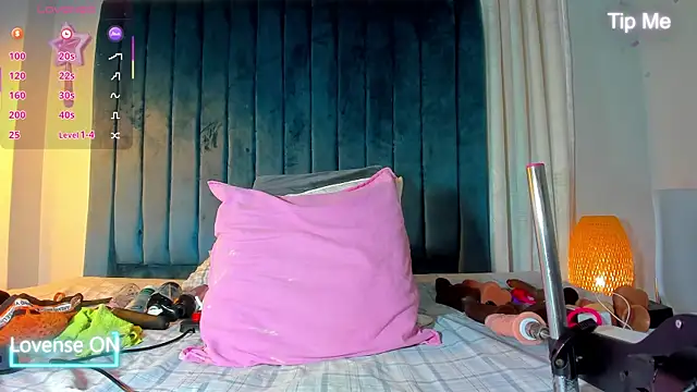 blondehorny69 online show from 10, 9, 2025