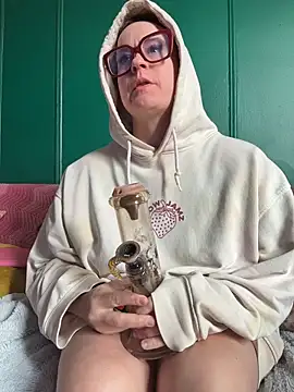 quinnmariexo online show from 25, 3, 2026