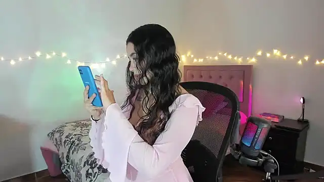 youpinkgirl  online show from 15, 12, 2025