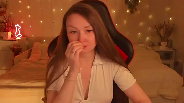 desperatehousewife   online show from 1, 2, 2026