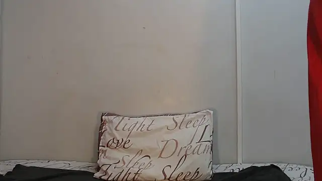 yummydoll97 online show from 18, 12, 2025