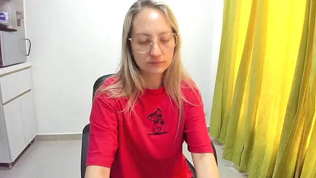 Snapshot of Adele_johnsonn1 chatting on 2, 12, 2024 Adele johnsonn1 online show from 2, 12, 2024