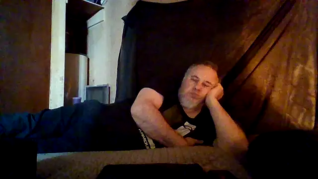 Nightshade7712 online show from 17, 2, 2026