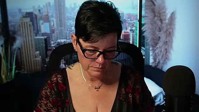 ninarandmann online show from 9, 11, 2025