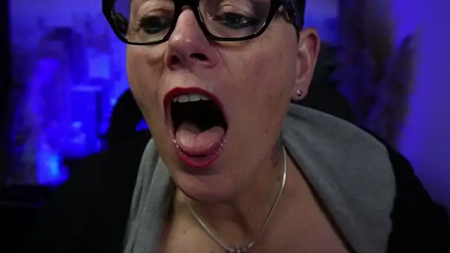 ninarandmann online show from 4, 12, 2025