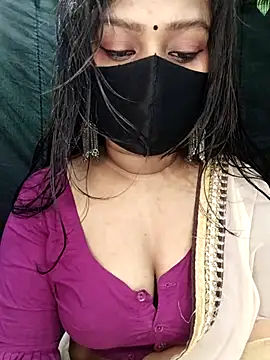 Idhika Paul online show from 18, 11, 2025