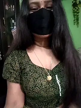 Snapshot of Idhika_Paul chatting on 26, 4, 2026 Idhika Paul online show from 26, 4, 2026