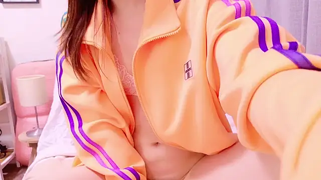 Snapshot of Mii_v_v chatting on 9, 3, 2025 Mii v v online show from 9, 3, 2025