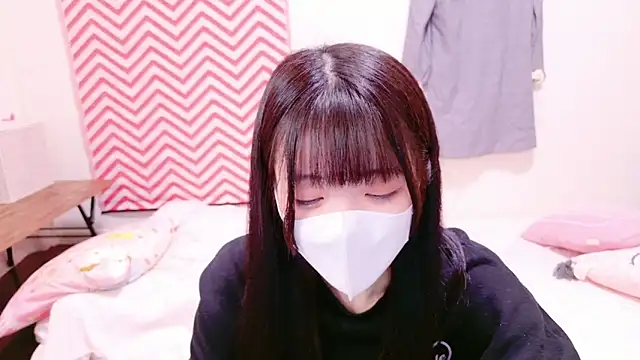 Snapshot of irohani_usagi chatting on 18, 12, 2024 irohani usagi online show from 18, 12, 2024