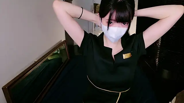 Snapshot of irohani_usagi chatting on 12, 9, 2025 irohani usagi online show from 12, 9, 2025