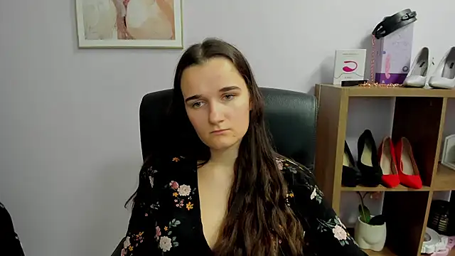 Snapshot of KateDelight chatting on 9, 11, 2025 KateDelight online show from 9, 11, 2025