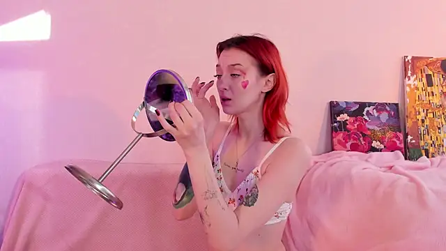 Snapshot of CrystalRey chatting on 17, 2, 2025 CrystalRey online show from 17, 2, 2025