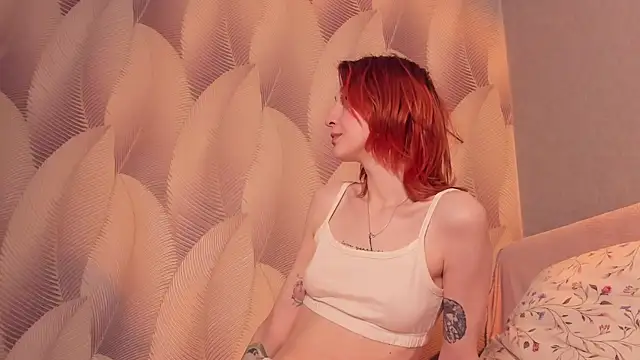 Snapshot of CrystalRey chatting on 24, 2, 2025 CrystalRey online show from 24, 2, 2025