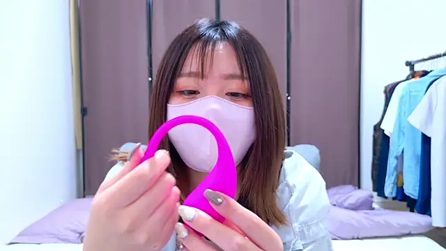 Snapshot of ayu_yu_xo chatting on 11, 2, 2025 ayu yu xo online show from 11, 2, 2025