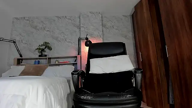 bruno woods online show from 11, 10, 2025