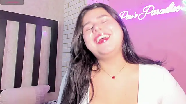 Snapshot of Putipaula3 chatting on 8, 1, 2025 Putipaula3 online show from 8, 1, 2025