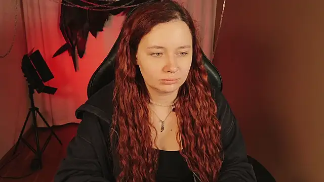 carolina elf online show from 6, 11, 2025