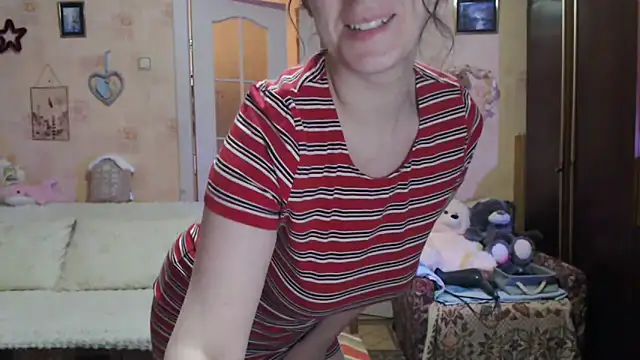 Snapshot of INELIKA chatting on 7, 10, 2025 INELIKA online show from 7, 10, 2025