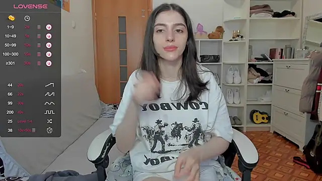 broosnica1 online show from 13, 4, 2026