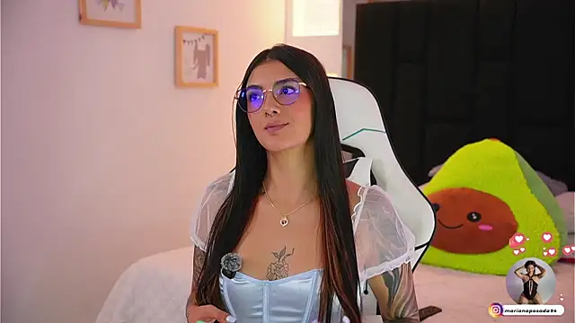 Marianamonroe  online show from 2, 4, 2026