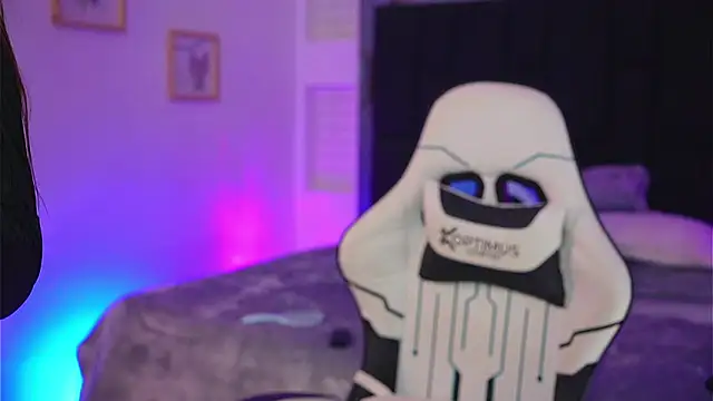 Marianamonroe  online show from 16, 4, 2026