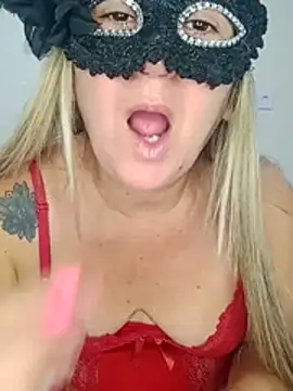 Snapshot of titiasexy chatting on 13, 11, 2025 titiasexy online show from 13, 11, 2025