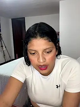 Snapshot of tati__22 chatting on 27, 9, 2025 tati 22 online show from 27, 9, 2025