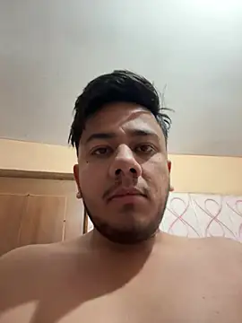 Snapshot of NakedPlayBoy chatting on 8, 12, 2024 NakedPlayBoy online show from 8, 12, 2024