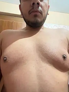 Snapshot of NakedPlayBoy chatting on 3, 1, 2025 NakedPlayBoy online show from 3, 1, 2025