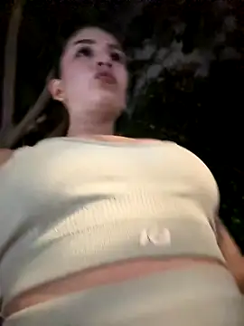 Snapshot of Mon_Cherry chatting on 21, 10, 2025 Mon Cherry online show from 21, 10, 2025