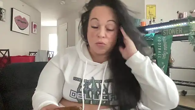 CarissmaDeLuca online show from 25, 2, 2026