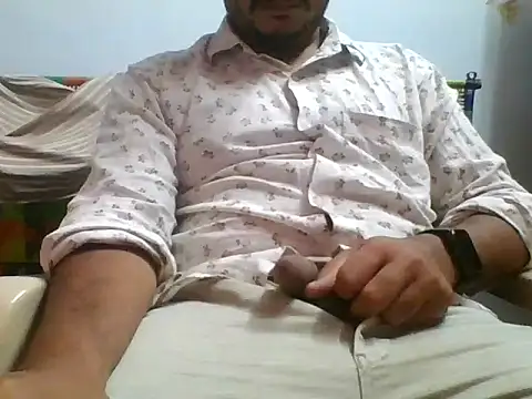 Snapshot of naughtymike0007 chatting on 24, 11, 2025 naughtymike0007 online show from 24, 11, 2025