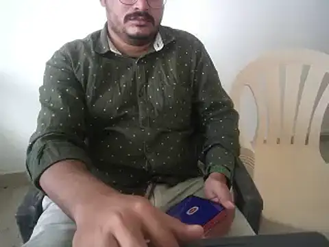 Snapshot of naughtymike0007 chatting on 26, 11, 2025 naughtymike0007 online show from 26, 11, 2025