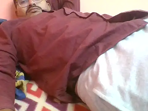 Snapshot of naughtymike0007 chatting on 19, 12, 2025 naughtymike0007 online show from 19, 12, 2025