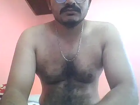 Snapshot of naughtymike0007 chatting on 4, 2, 2026 naughtymike0007 online show from 4, 2, 2026