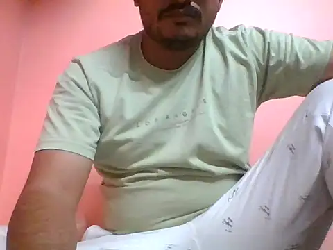 Snapshot of naughtymike0007 chatting on 4, 2, 2026 naughtymike0007 online show from 4, 2, 2026