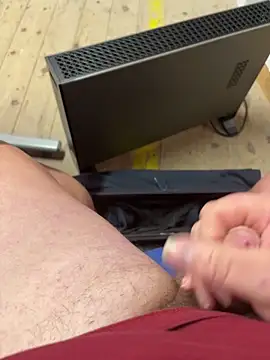 Snapshot of fatbelly112 chatting on 3, 2, 2026 fatbelly112 online show from 3, 2, 2026