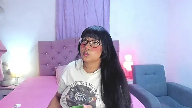 Latinabombsheell online show from 3, 6, 2026